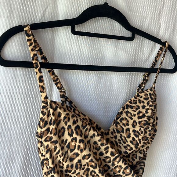 Aqua Green Leopard Print One Piece Swimsuit Size Small - Picture 6 of 12
